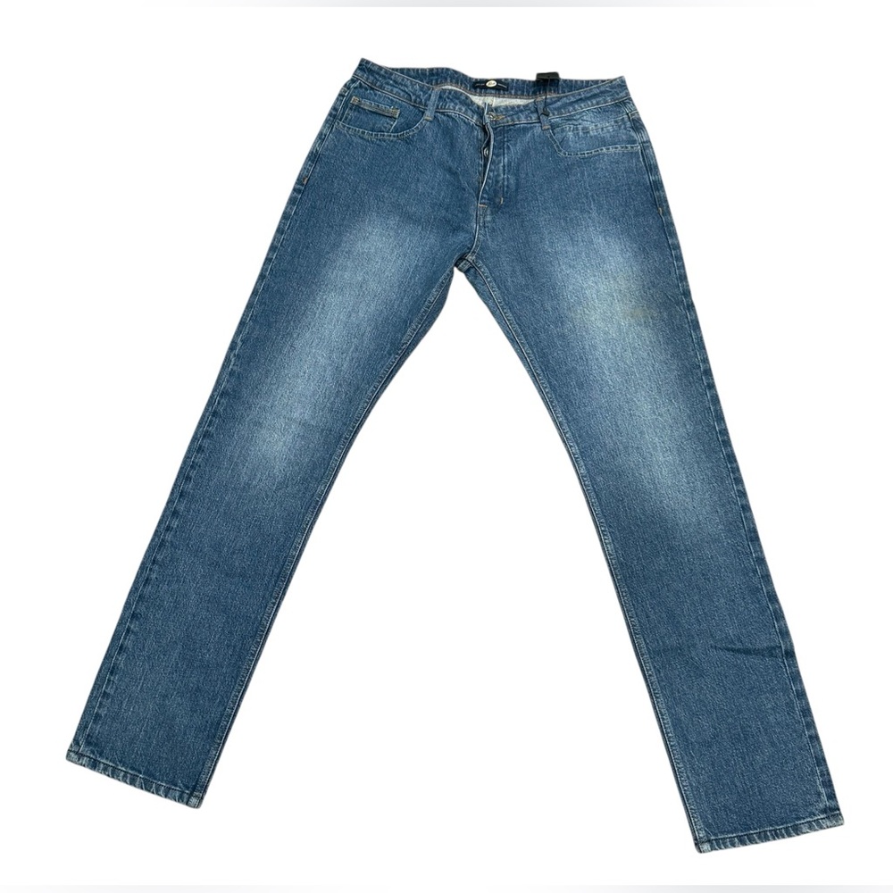 Blue Straight-Leg Jeans with Faded Wash